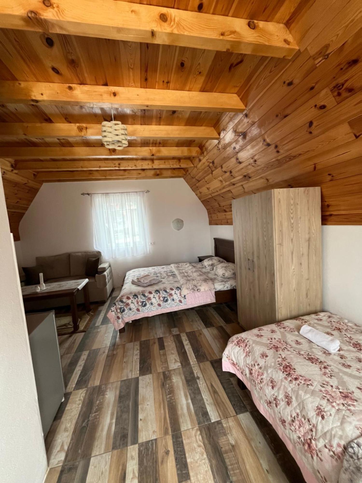 Hotel Lovac Zabljak  Exterior photo
